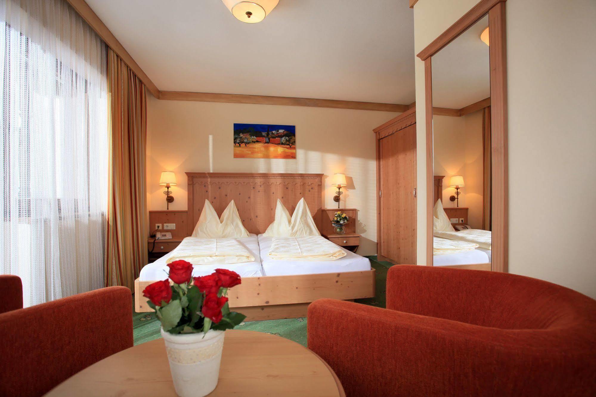 Landhotel Lechner Kirchberg in Tirol Exterior photo